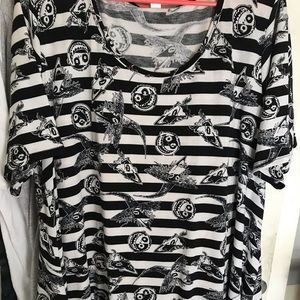 LuLaRoe 2x Disney NBC perfect T